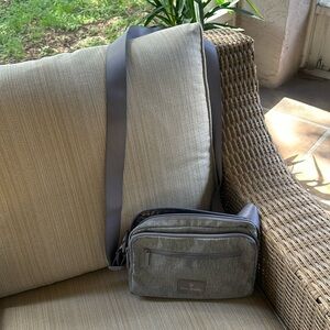 Vera Bradley Gray Crossbody Excellent condition